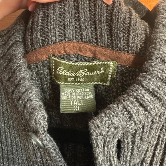 Men’s Eddie Bauer Heritage Sweater - Picture 2 of 4
